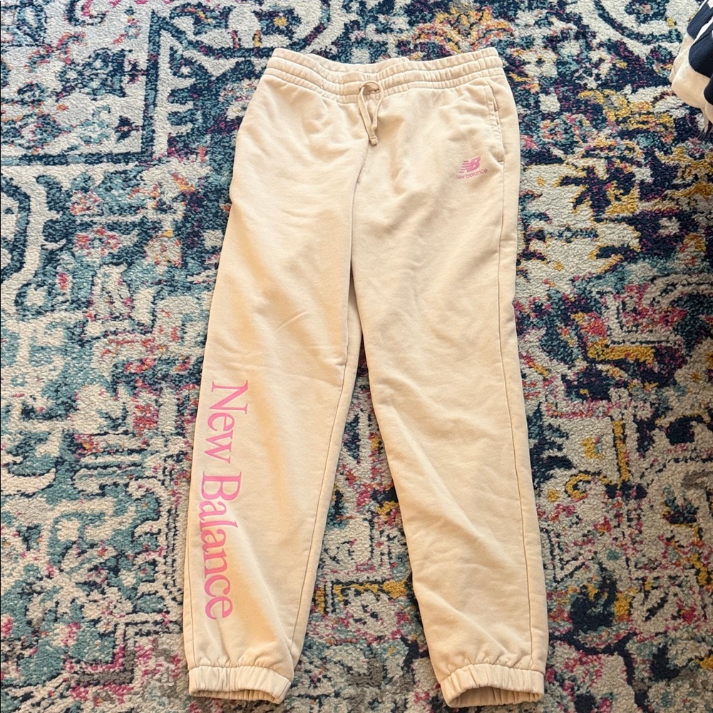 NEW BALANCE Cream Pink Logo Sweatpants Joggers M